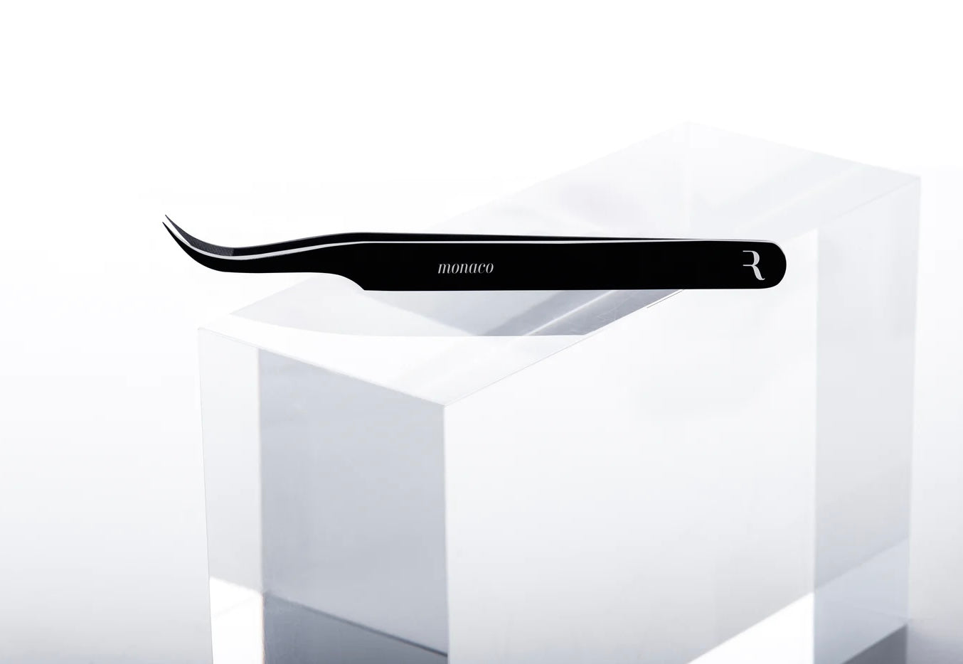 Monaco Mega Volume OmniGrip Tweezers