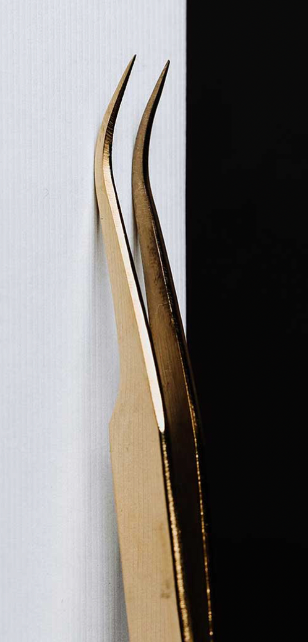 Lash Affair Tweezers
